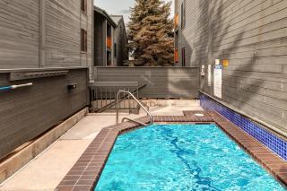 Slope-side at PCMR, Fireplace, Amazing location, Hot tub, Three Kings, First Time chair Lifts! - Park City - 4