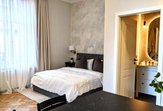 Apartment in Historic Center, Quiet Area, AC - 1