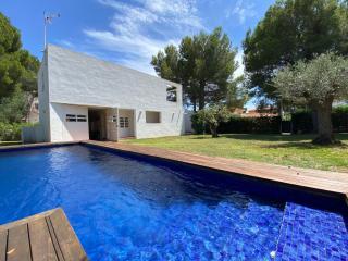 Chalet en San Jordi de Alfama - 0