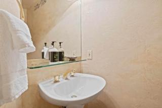 Highlands Slopeside 217 by East West Hospitality - 2