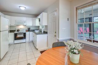 Seneca Escape with Screened Patio Near Lakes! - 4