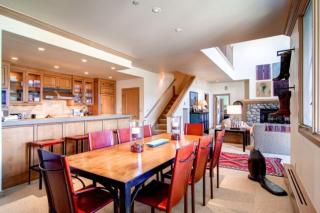 Highlands Slopeside 505 by East West Hospitality - 7