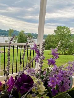 Gray's Manor - Lake Memphremagog - Newport - 1
