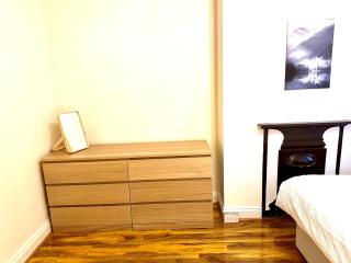 3 Bed Spacious House - Eastleigh - 7