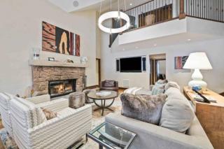 Hyatt Condominium 05 by East West Hospitality - 7