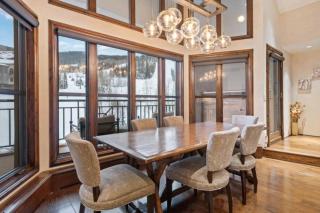 Hyatt Condominium 05 by East West Hospitality - 2