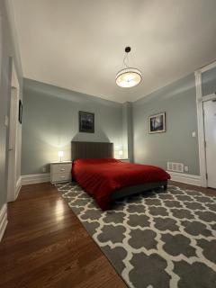 Spacious Townhouse close to Dundas Square! - 7