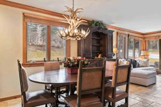 Kiva 235 by East West Hospitality - 7