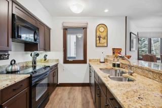 Kiva 228 by East West Hospitality - 1