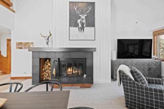 Kiva 436 by East West Hospitality - 9