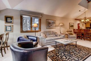 Kiva 432 by East West Hospitality - 5
