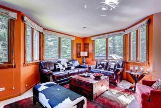 Kiva 336 by East West Hospitality - 8