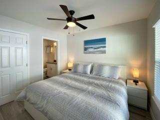 Beach Escape Your Ideal Island Retreat - Holmes Beach - 1