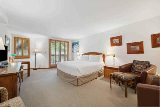 Kiva 428 by East West Hospitality - 2