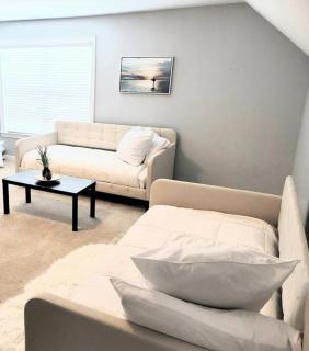 Large 3 Level Family Home - Johnsonville - 1