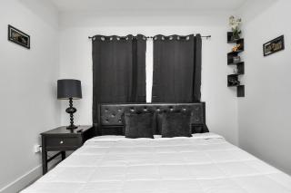 Cozy 3 Bedroom Townhouse in the Heart of Houston - 6