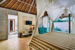 Vanshika 1 BR Garden Villa Shared Pool ZN219 - Sanur - 3