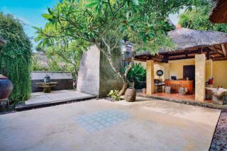 Vanshika 1 BR Garden Villa Shared Pool ZN219 - Sanur - 1