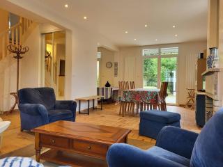 Maison de famille avec jardin clos et terrasse proche de la plage - FR-1-788-31 - Merville-Franceville-Plage - 0