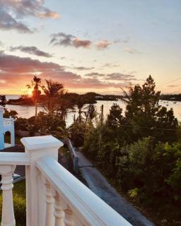 Lagoon Luxe Retreat - 3