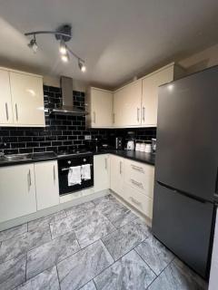 Fabulous 3 bed house - Stifford - 4