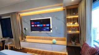 Makati Air Luxury Package - Laugh Sleep Brunch Surf 300 mbps Fast - Manila - 1