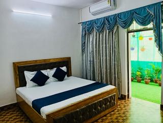 Kashi Stay - 3 Bedroom Fully Furnished AC Apartment - Varanasi - 0