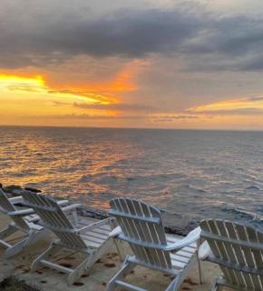 Belles on Ballow - Lorikeet Lodge - Absolute Waterfront - Amity Point - 4