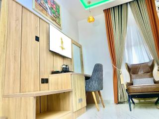 Prince Xclusive Royale Hotels - 4