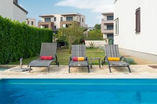 Apartments Heidi with shared Pool - 8