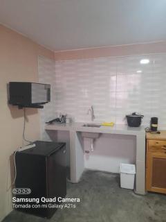 201 Comfy Apt WiFi kitchen SmartTV Central at Callao - 1