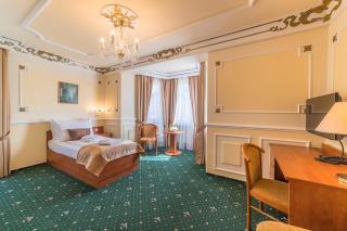 Hotel Bajkal - Františkovy Lázně - 9