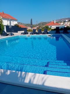 Villa Barbara & Zoran with free parking and heated swimming pool - 7