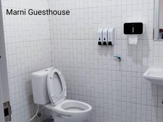 Marni Guesthouse - Ban Pla Duk - 9