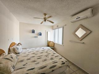 Beachcombers 13 - Ballito - 5