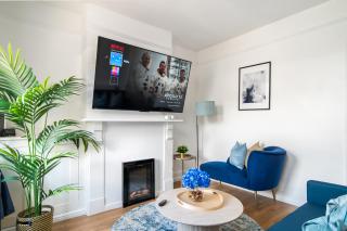 Modern House By LiveStay Short Lets & Serviced Accommodation Luton With Private Garden, BBQ & Free WiFi - Luton - 6