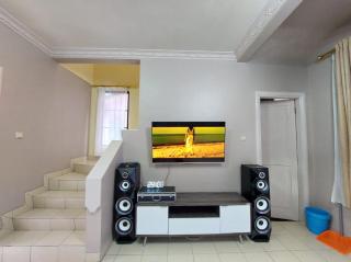 Villa puncak bogor kota bunga 2 kamar free ac - 8