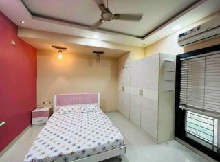 Hitech living in Hitech City - 1