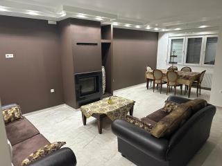 Blessings Apartment with Private Garden and Parking - Galíni - 1
