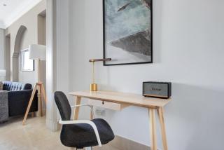 Blueground Al Tajer gym pool elevator DXB-911 - 7