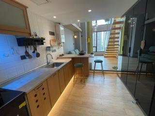 哲帆名宿 西永微电园龙湖高新天街Loft智能店 - 1