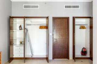 Blueground Marina City View Pool Gym DXB-324 - 1