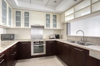 Blueground Boulevard Central pool gym DXB-1179 - Dubai - 4