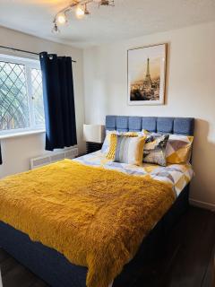 Home away from home - Mile End - 6