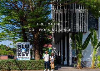 Blu Monkey Bed & Breakfast Phuket - Phuket - 0
