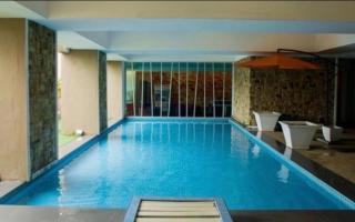Private Studio Viana Court Service Apartment 5 - 1