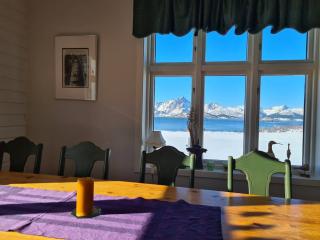 Peaceful property with spectacular sea view - Leknes - 4