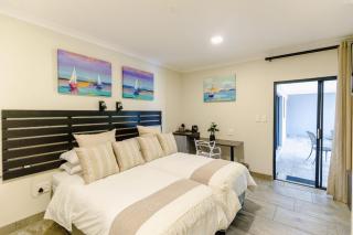 8 On Eagle Bed & Breakfast Room 4 - Port Shepstone - 7