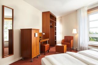 Hotel Hafen Hamburg - 1