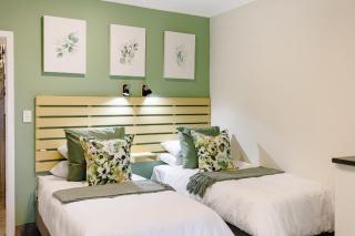 8 On Eagle Bed & Breakfast Room 3 - Umtentweni - 9